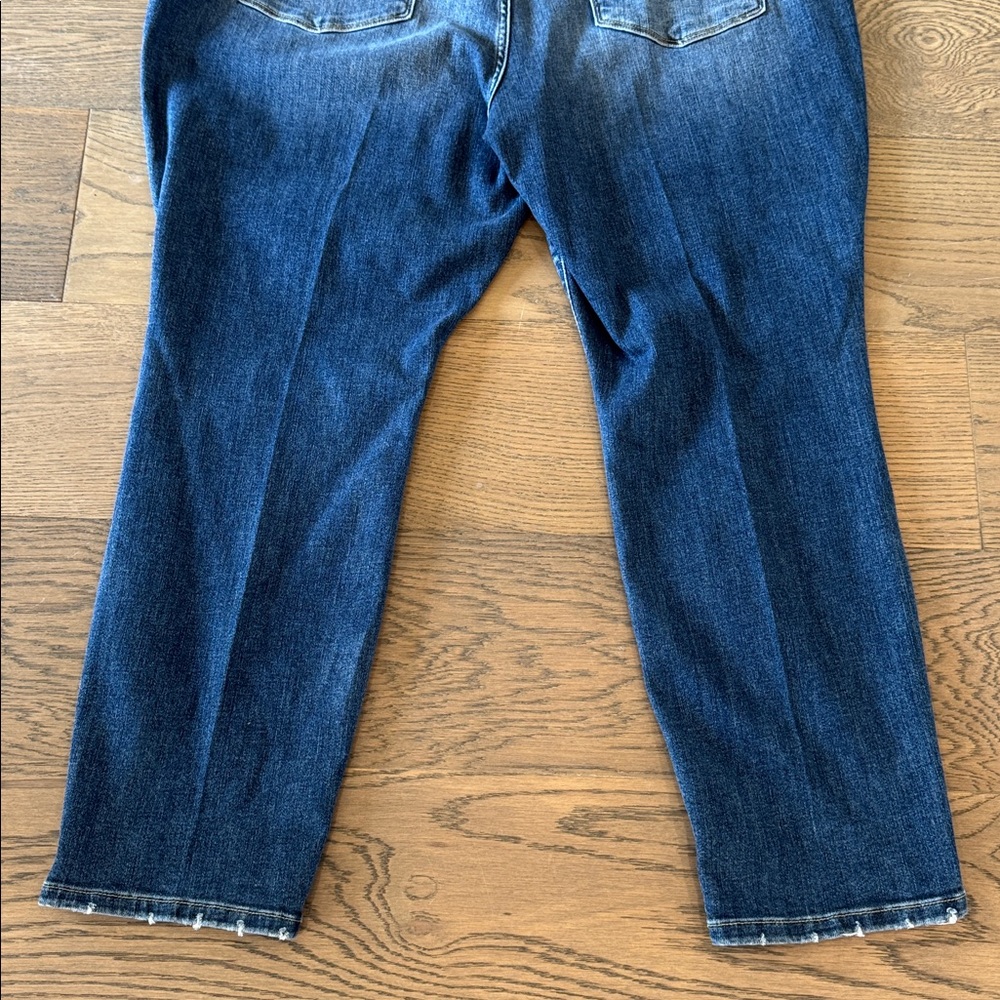 Judy Blue One Fine Day Boyfriend Fit Jeans Women’s 22W Non-Distressed Roomy Leg - Picture 11 of 16